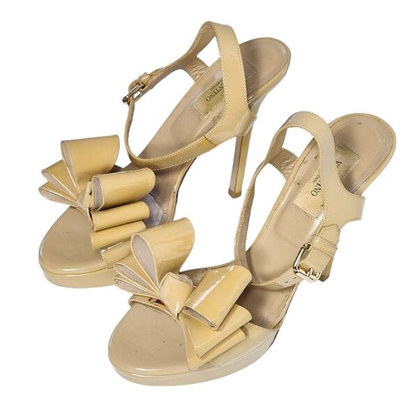 Valentino Garavani  - Picture 1 of 16